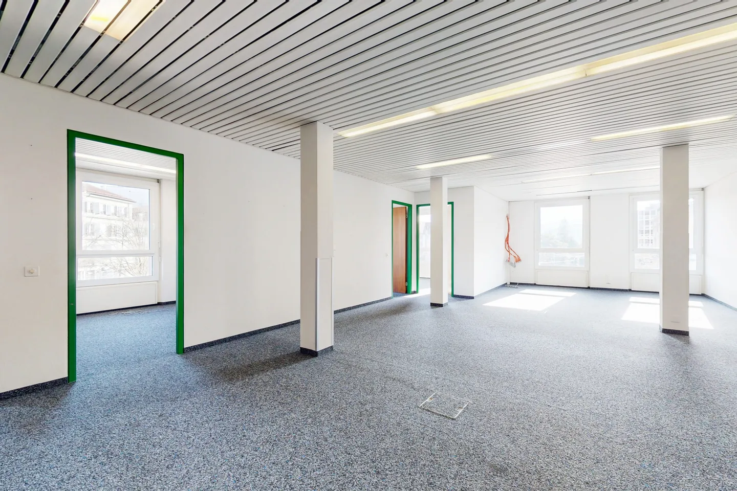 Spazio ufficio in affitto - Foto 1 di 8