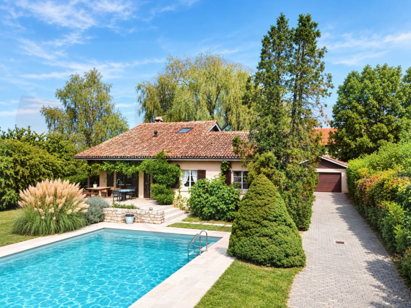 Bella casa familiare da ristrutturare - Foto 1 di 10