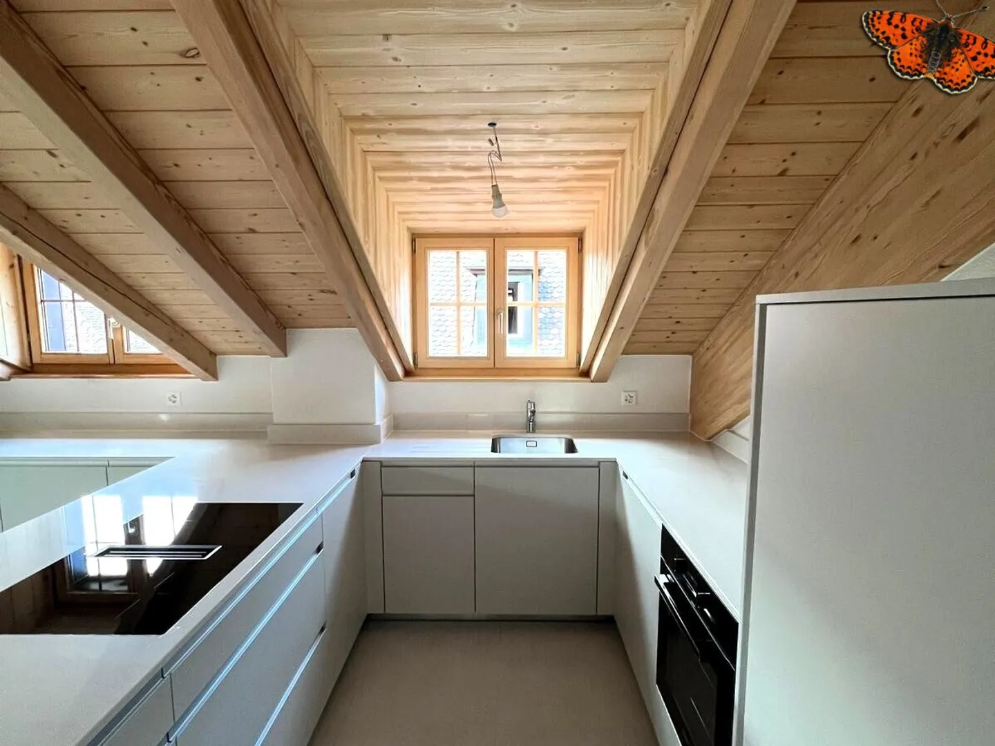 2 ROOMS - Penthouse - Photo 1 of 5