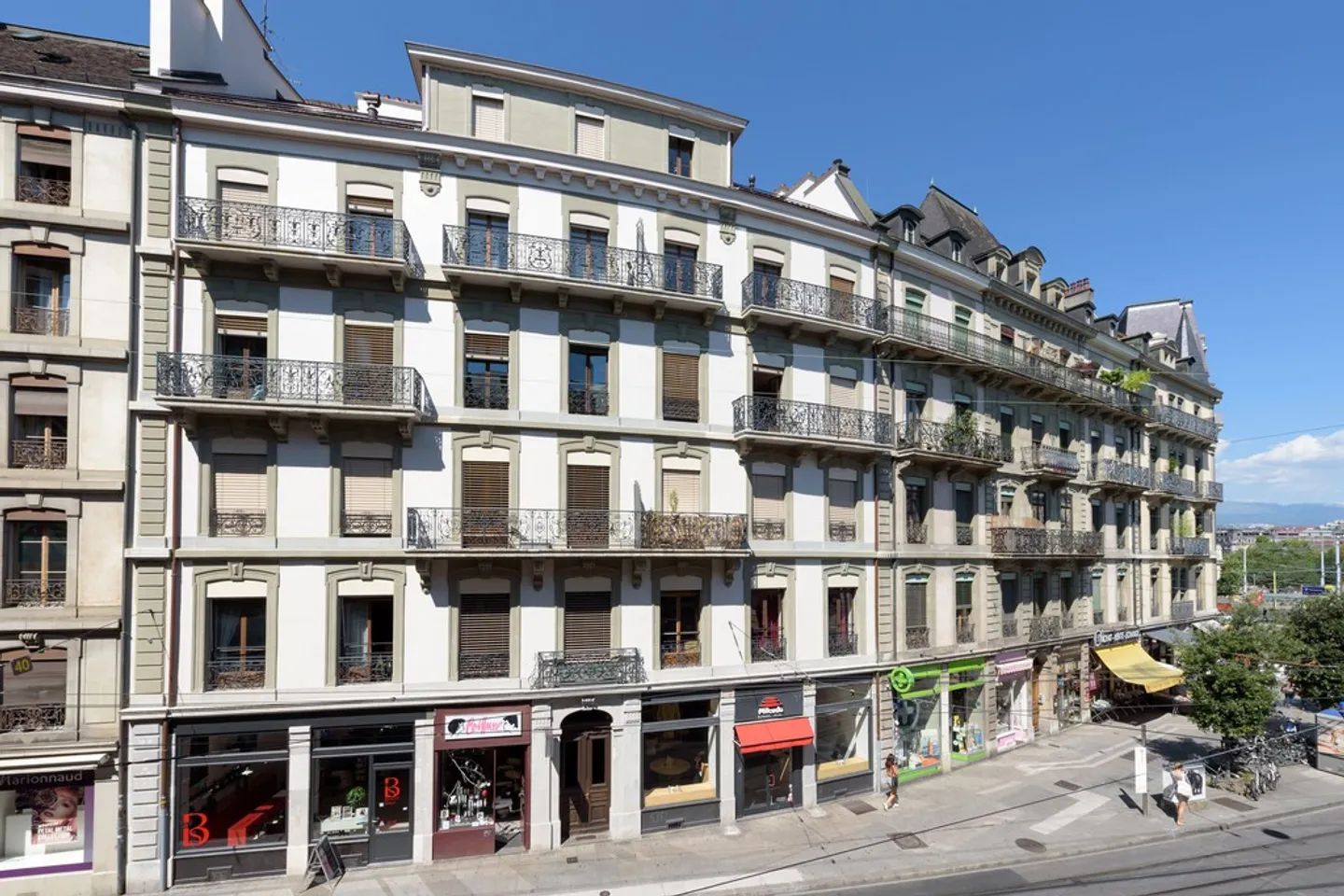 Outdoor parking space in Plainpalais - Photo 1 of 1