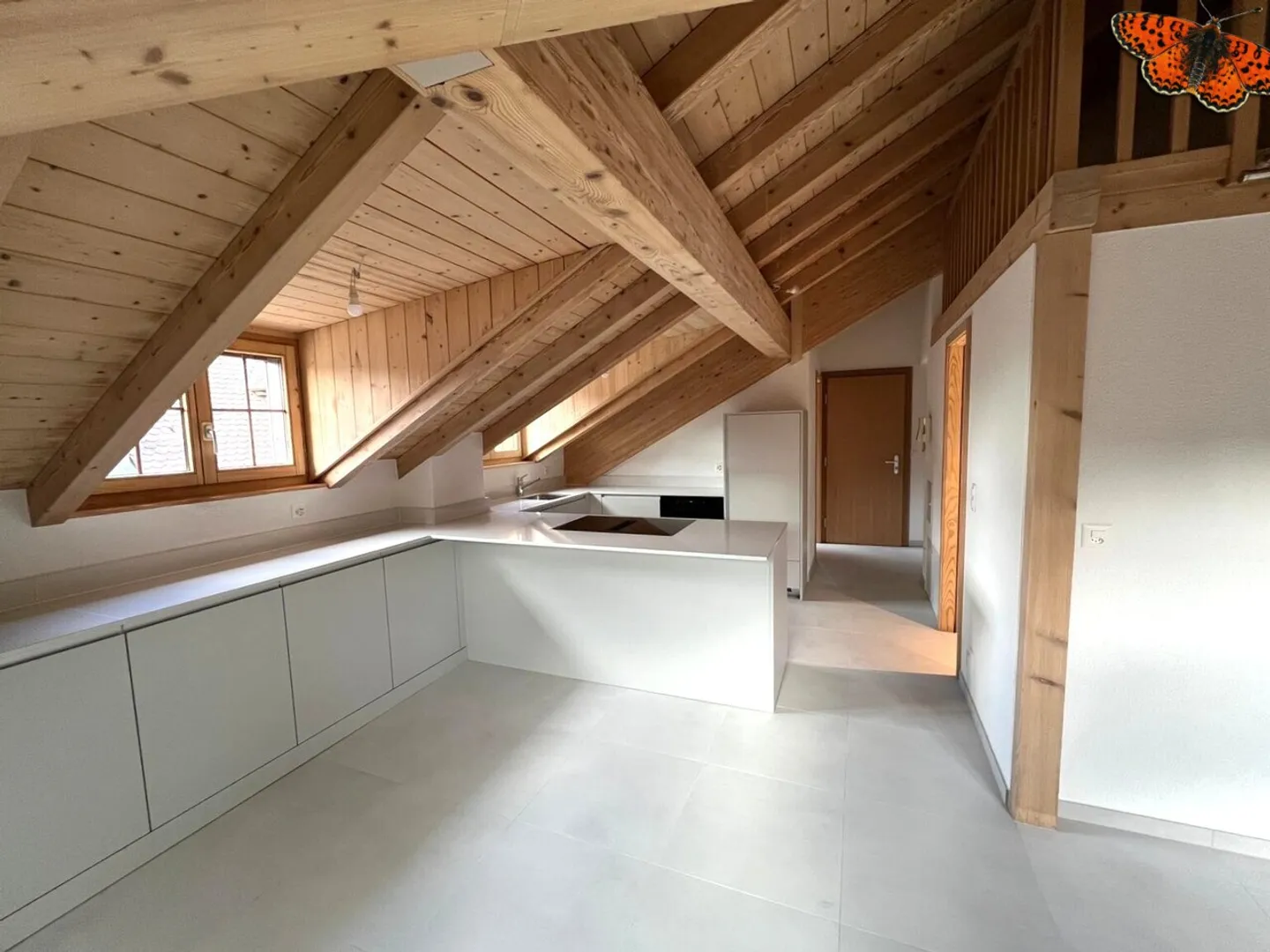 2 ROOMS - Penthouse - Photo 3 of 5