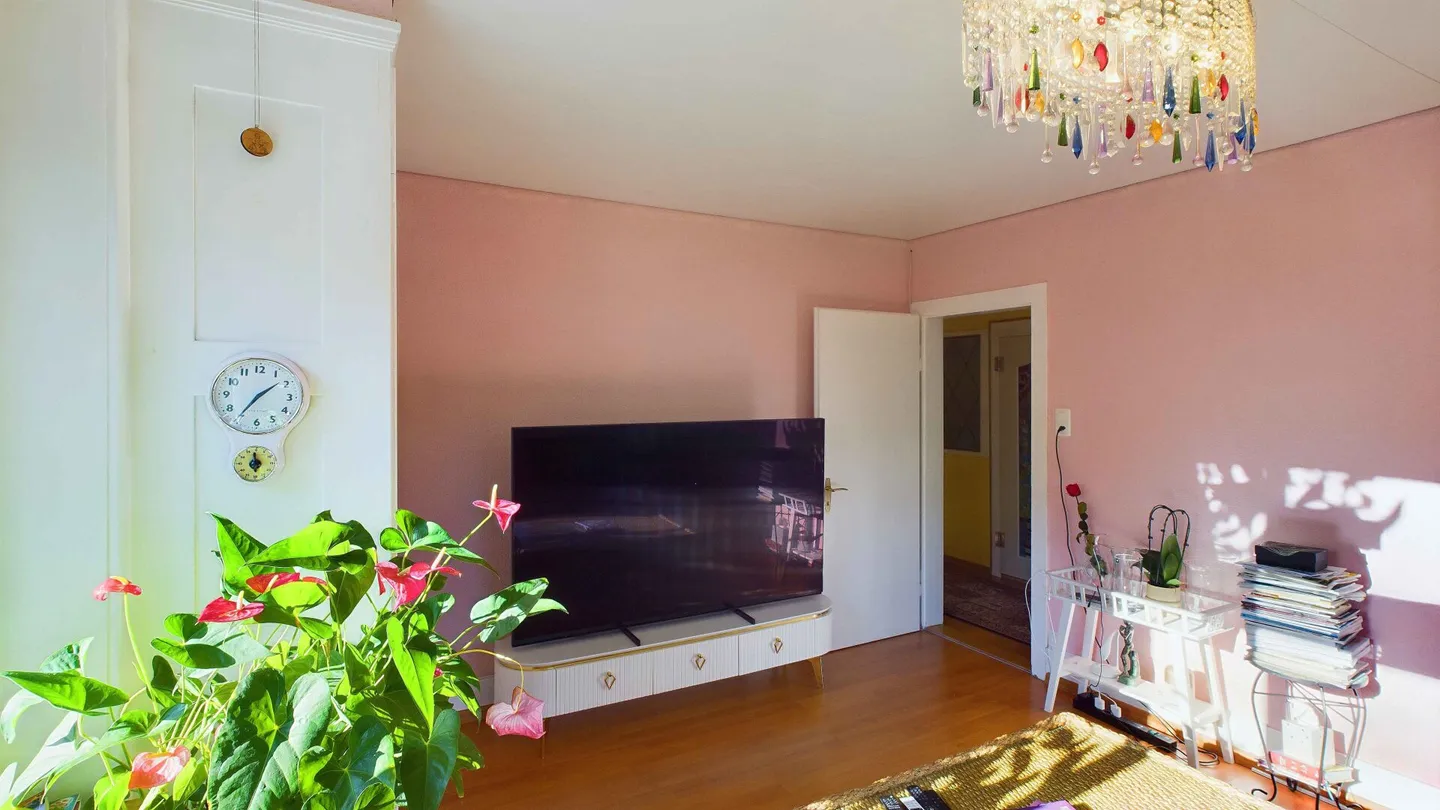 Elegant home in a privileged location in Breite - Photo 15 of 30