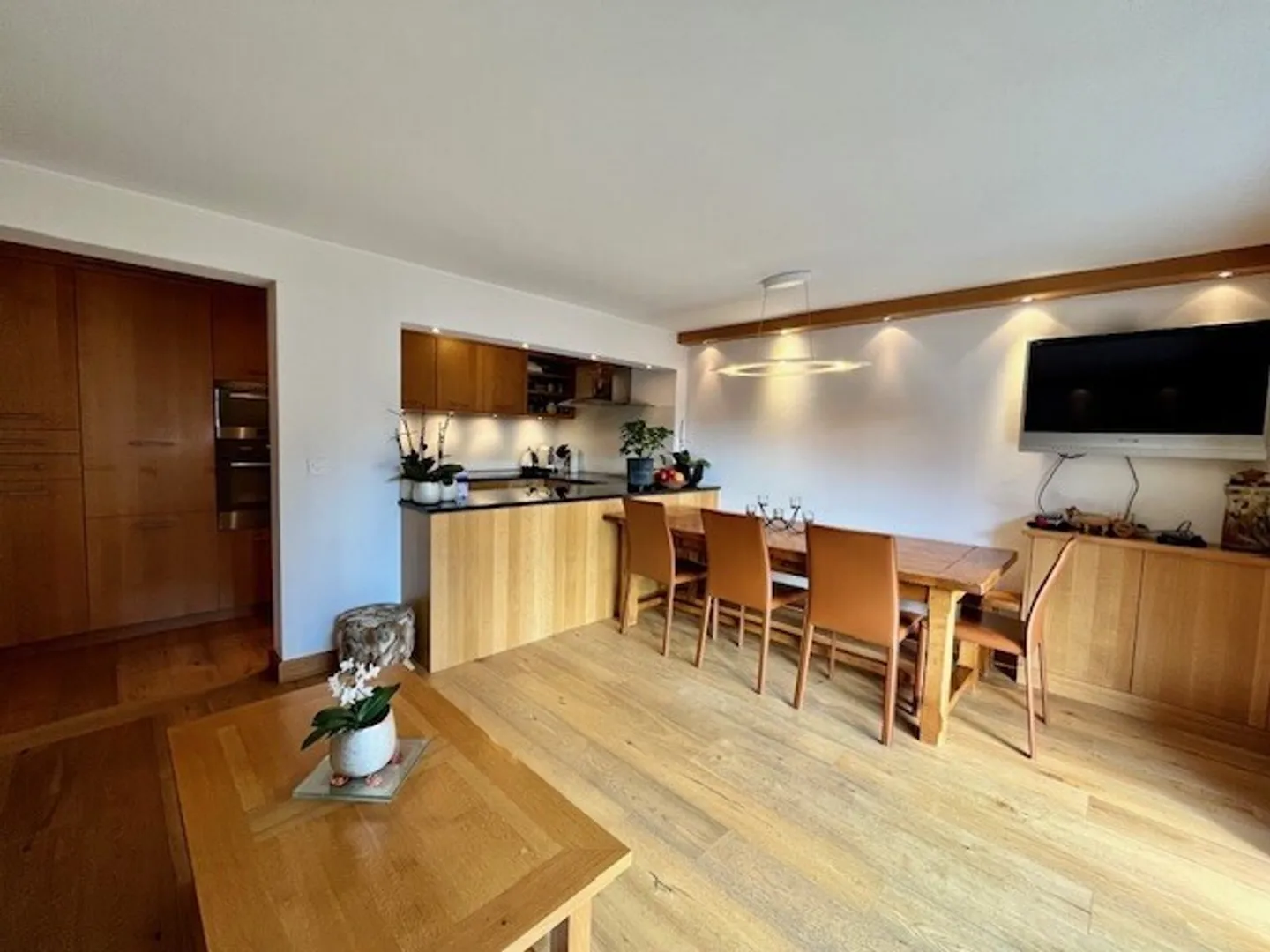 Idéalement situé, proche du centre et de la piste ''Les Moulins'' - Photo 2 sur 14