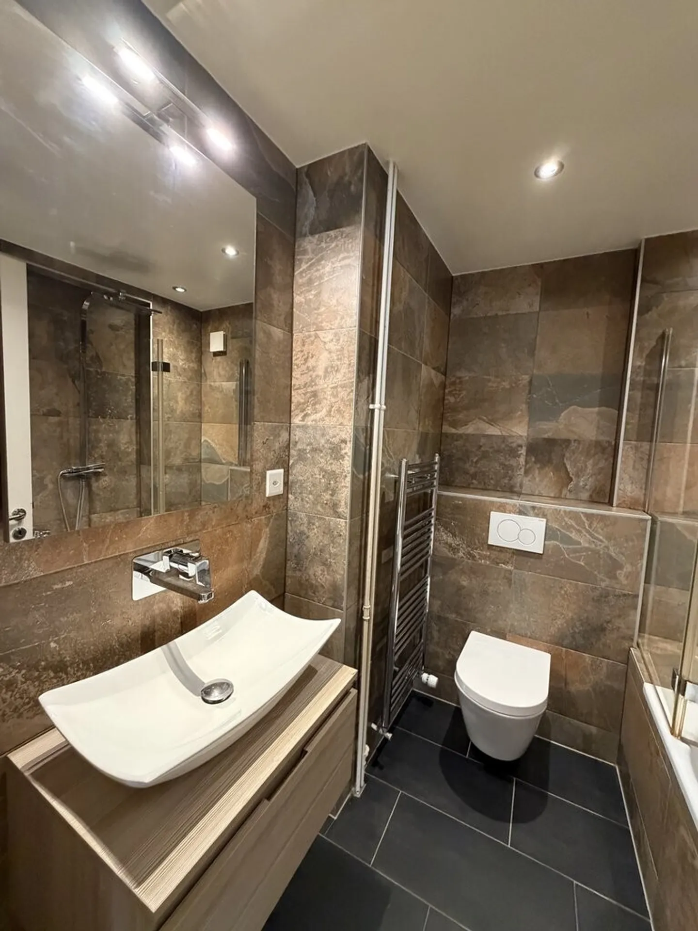 Beautiful 2.5-room apartment - Photo 4 of 5