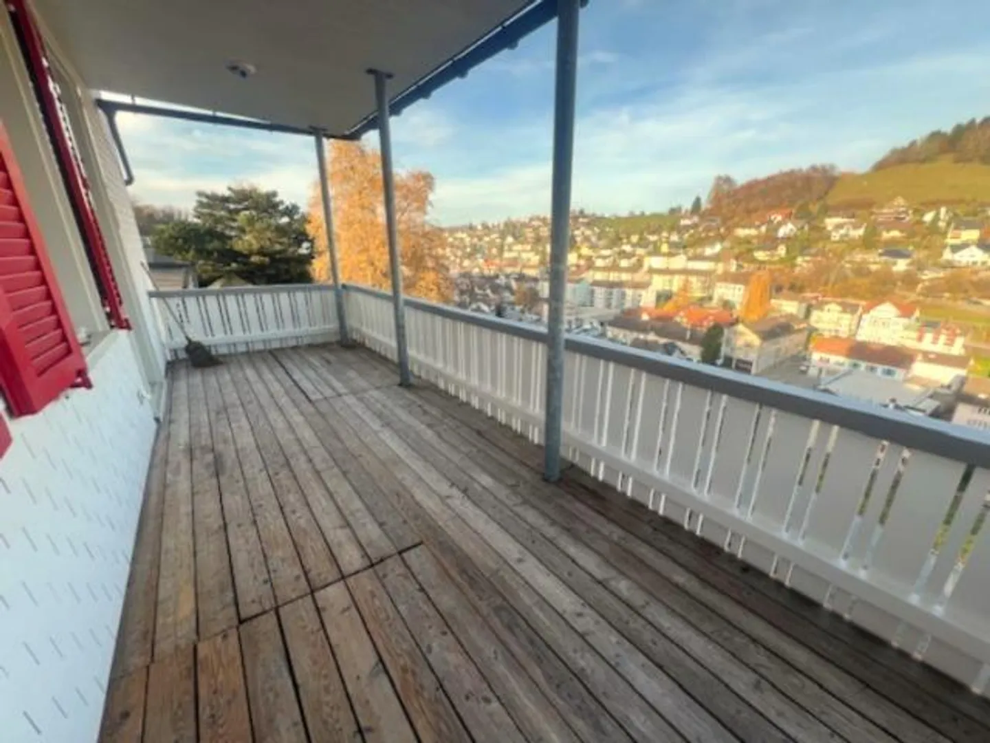 Quiet living with balcony and Swedish stove - Photo 2 of 13
