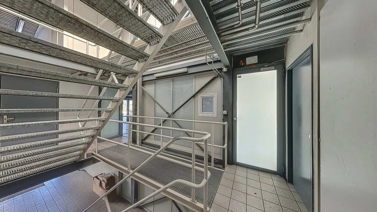 Atelier ou bureaux ? Créez votre espace sur mesure... - Photo 6 sur 8