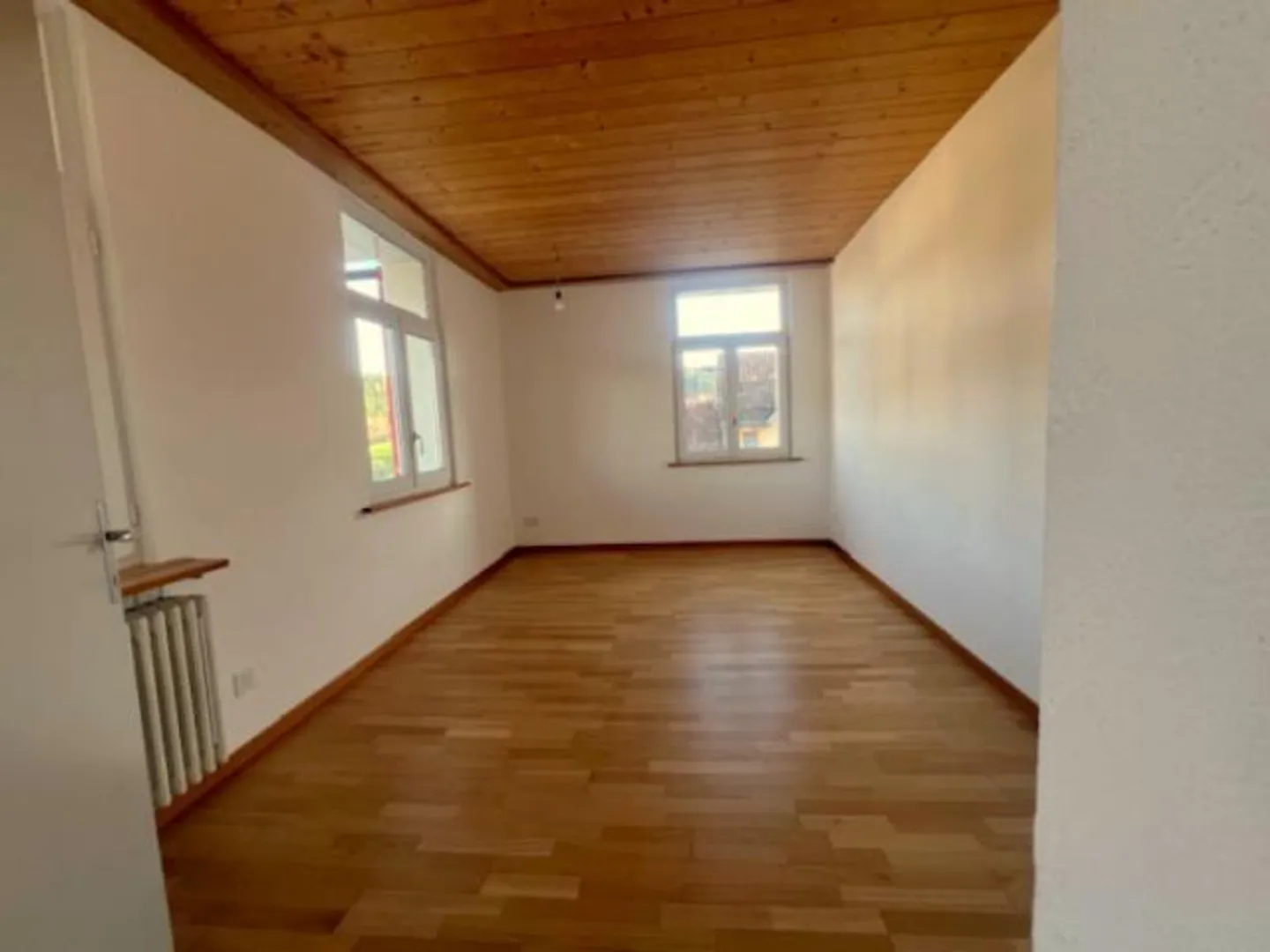 Quiet living with balcony and Swedish stove - Photo 9 of 13