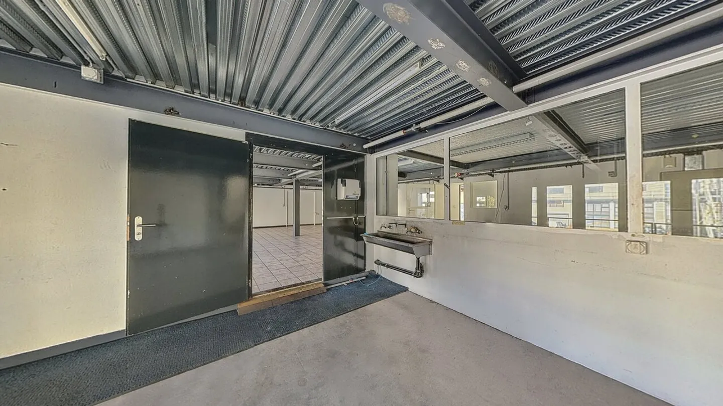 Atelier ou bureaux ? Créez votre espace sur mesure... - Photo 7 sur 8