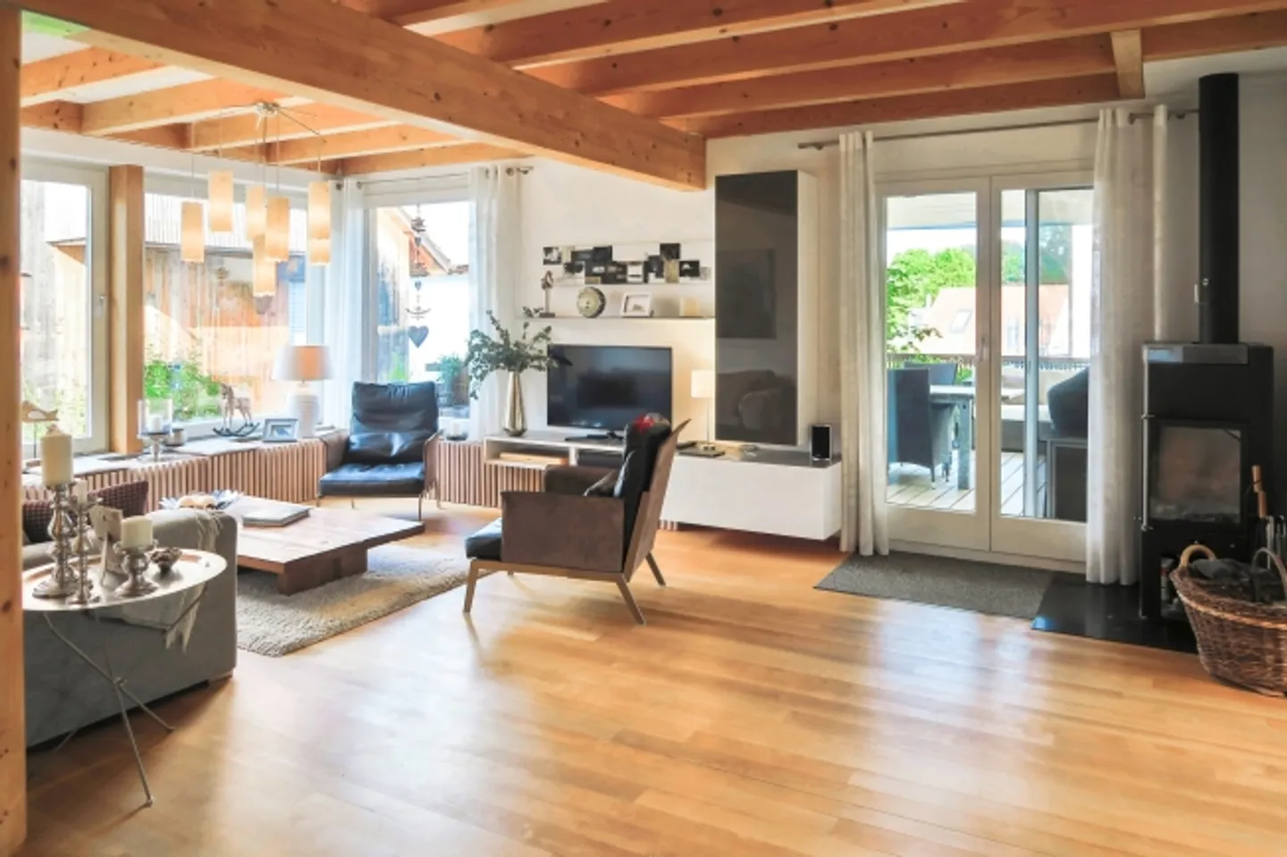 La qualité de vie rencontre la vue sur le lac - Photo 2 sur 17