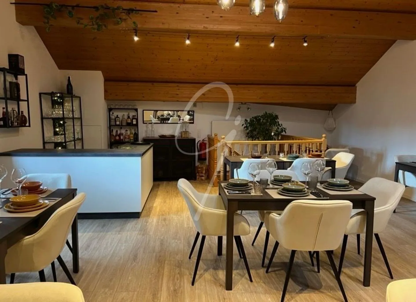 «Geschäftsvermögen Restaurant wird übernehmen» - Foto 2 von 2