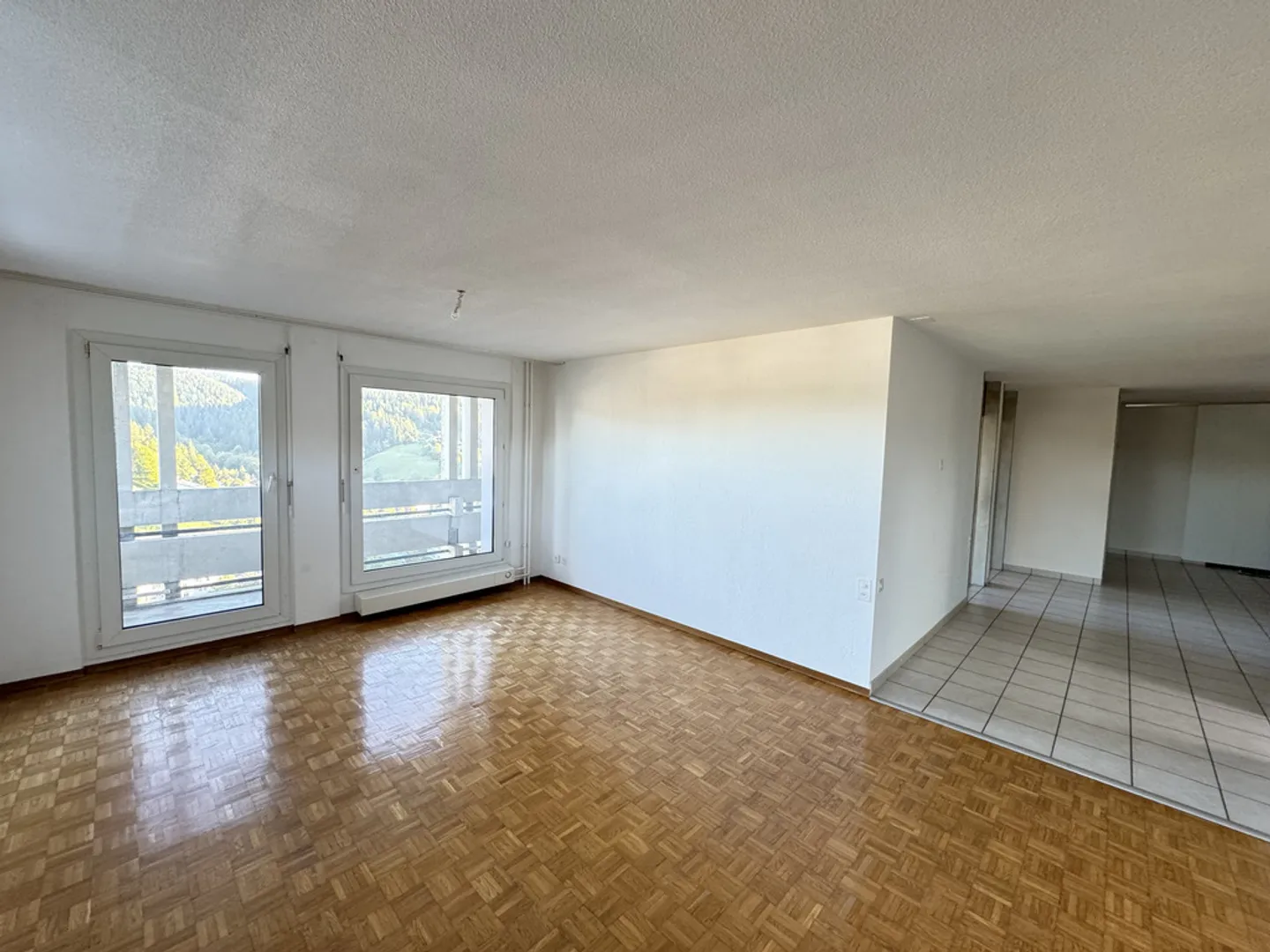 Spacieux avec une vue imprenable - 3 mois de loyers nets offerts - Photo 3 sur 12