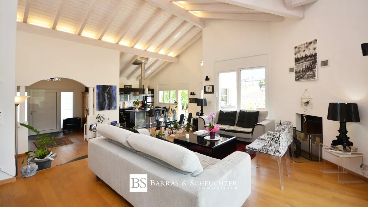 Wunderschöne moderne Villa mit 6 Zimmern und Wellnessbereich - Foto 4 von 15