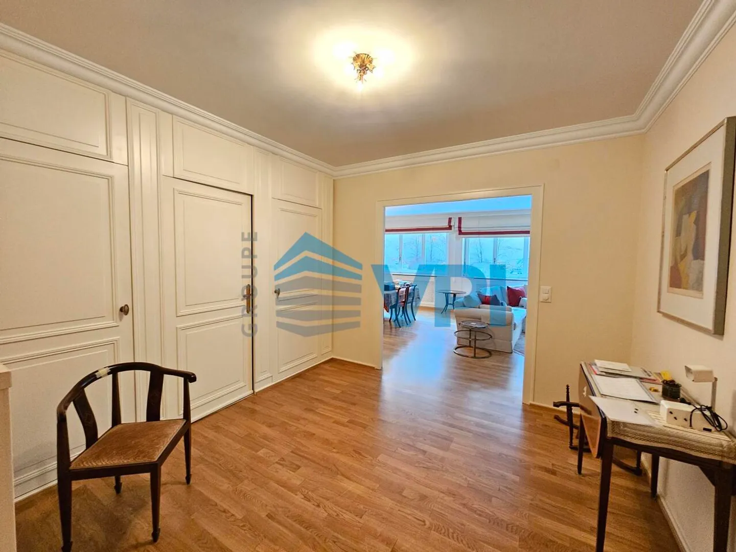 Spacieux Appartement de 6 Pièces au coeur des Eaux-Vives - Photo 2 sur 10