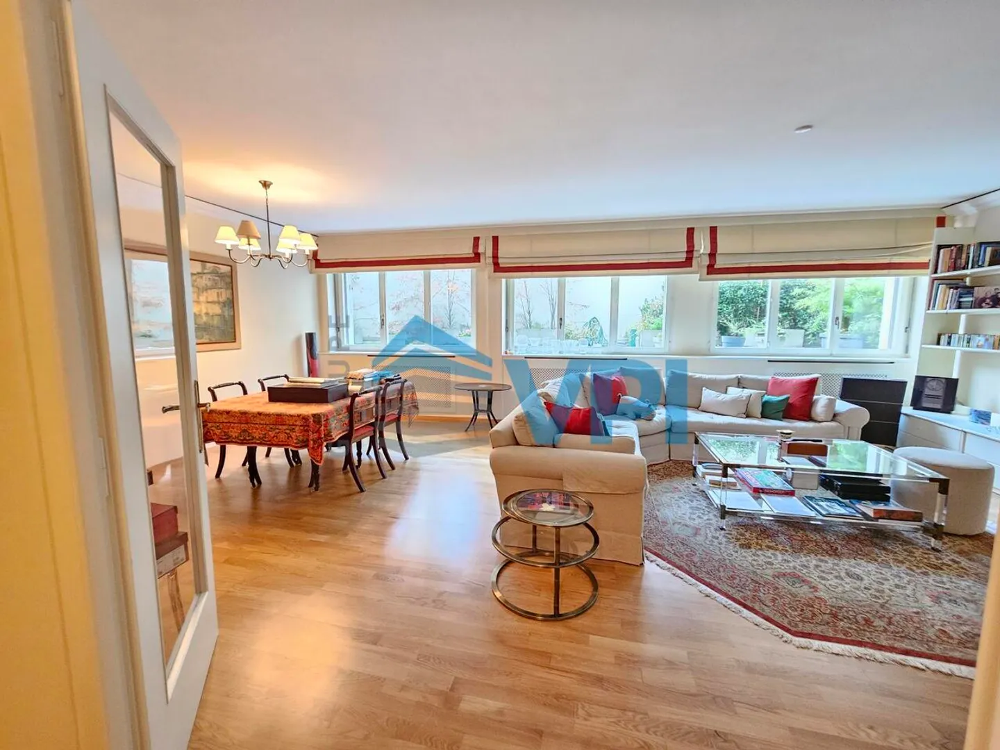 Spacieux Appartement de 6 Pièces au coeur des Eaux-Vives - Photo 4 sur 10