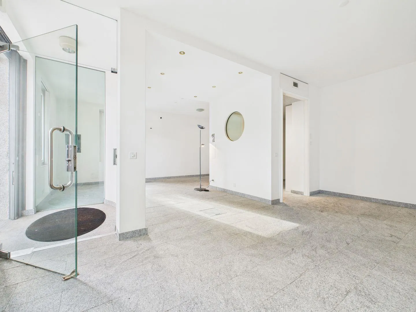 Ottima opportunità: ufficio 2,5 locali con spazi funzionali ad Agra - Collina d'Oro | Gute Gelegenheit: 2,5-Zimmer-Büro mit funktionalen Räumen in Agra - Collina d'Oro - Foto 5 di 13