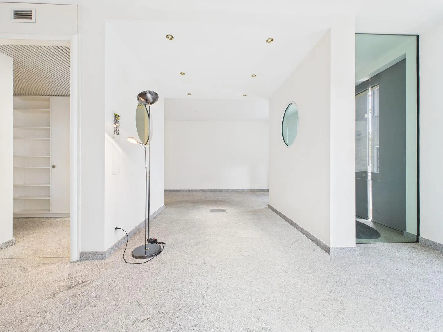 Ottima opportunità: ufficio 2,5 locali con spazi funzionali ad Agra - Collina d'Oro | Gute Gelegenheit: 2,5-Zimmer-Büro mit funktionalen Räumen in Agra - Collina d'Oro - Foto 8 di 13