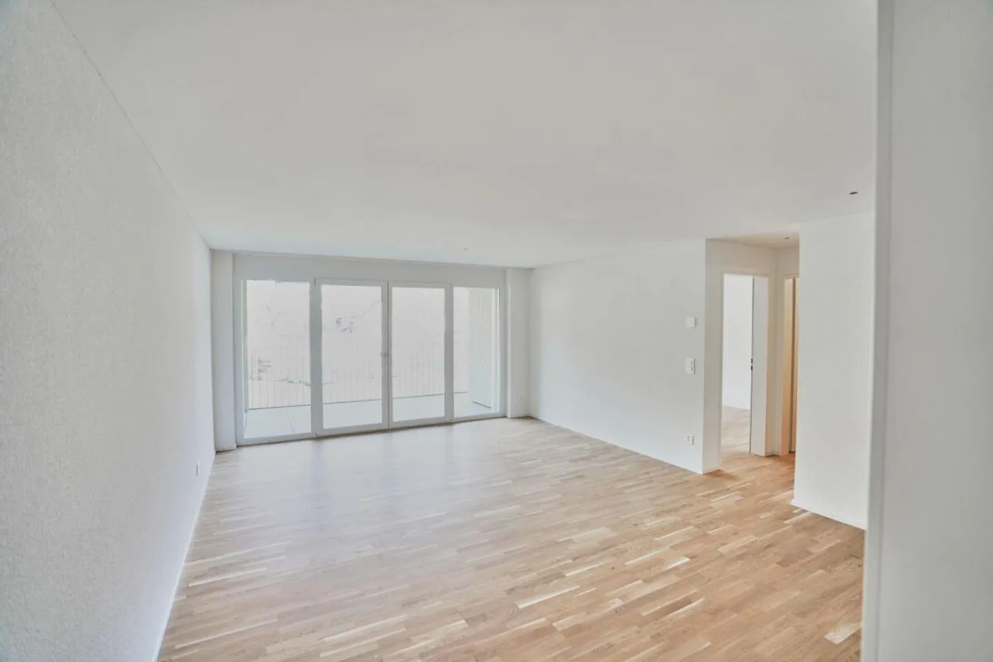 Moderno appartamento di 2,5 stanze con balcone - Foto 4 di 9
