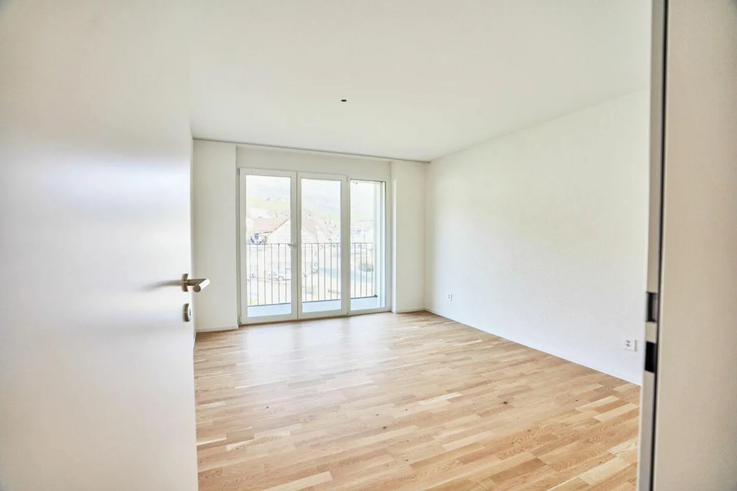 Moderno appartamento di 2,5 stanze con balcone - Foto 5 di 9