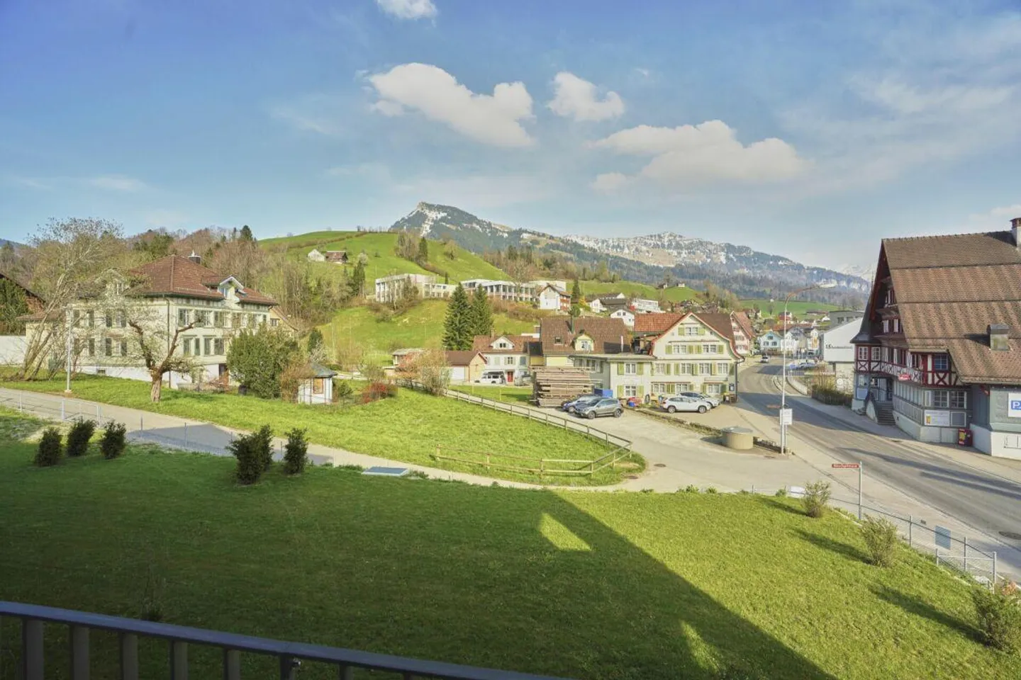 Moderno appartamento di 2,5 stanze con balcone - Foto 8 di 9