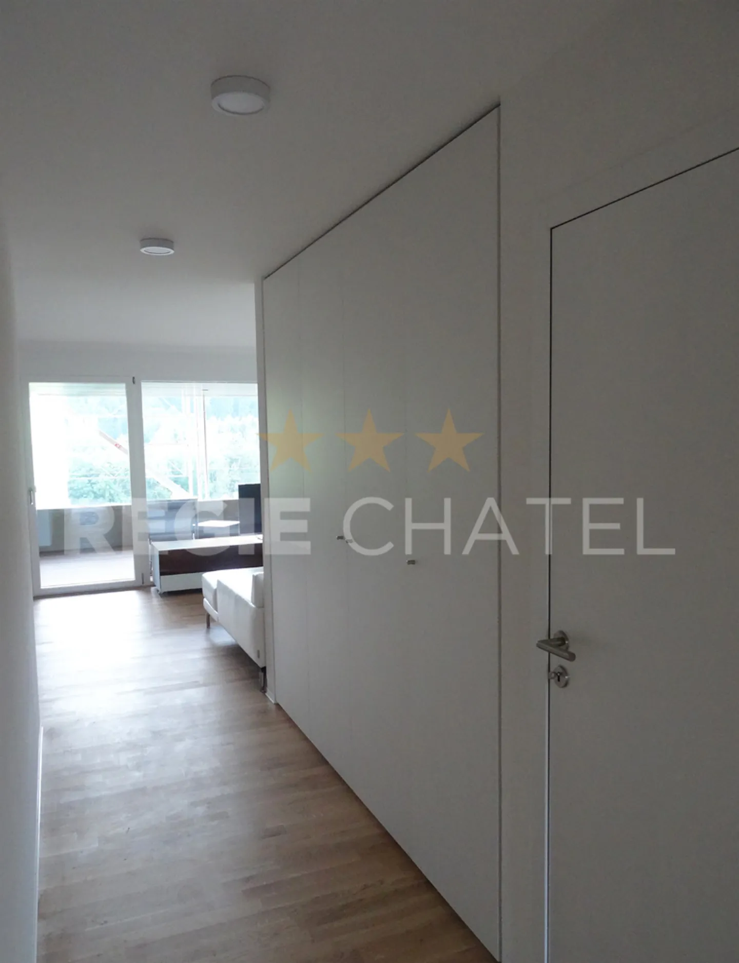 Appartamento di 3,5 locali al piano superiore - Foto 4 di 6