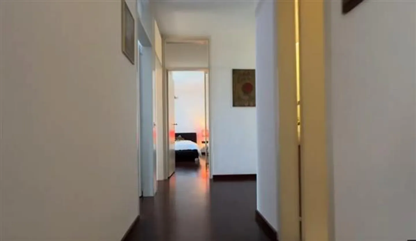 Muralto: 4.5 Room Apartment - Photo 3 of 4