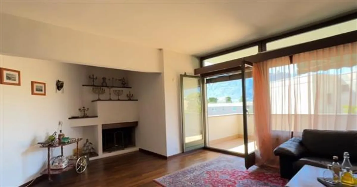 Muralto: 4.5 Room Apartment - Photo 4 of 4