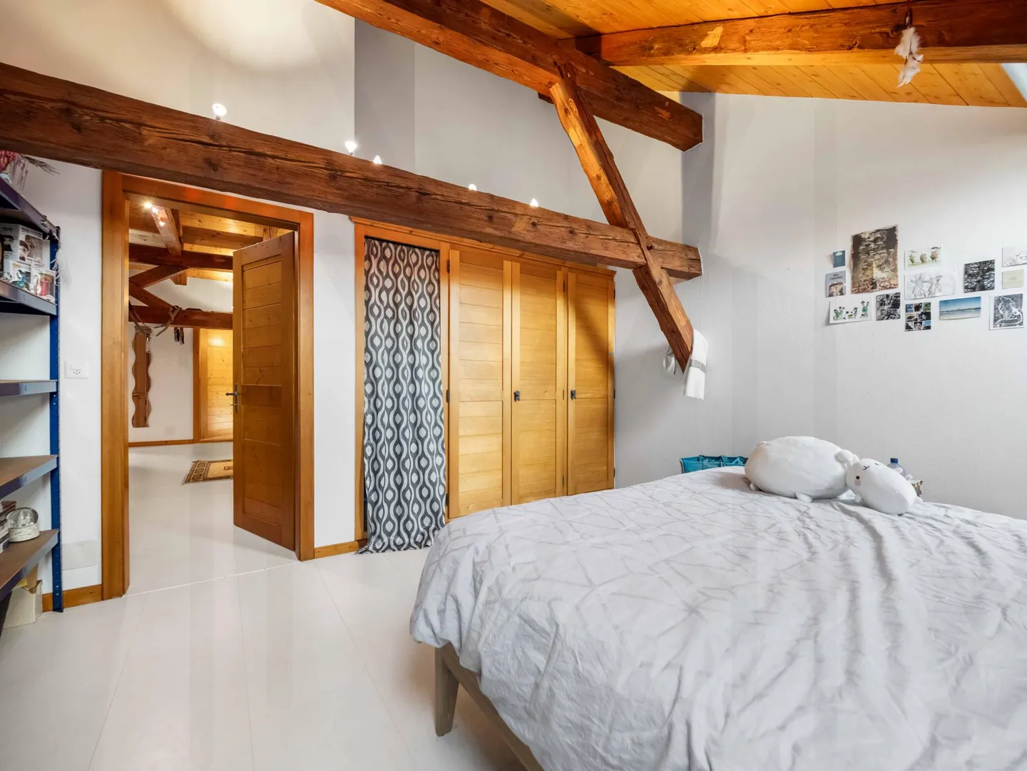 Somptueux appartement triplex de 8.5 pièces dans une ferme rénovée classée, au c - Photo 21 sur 25