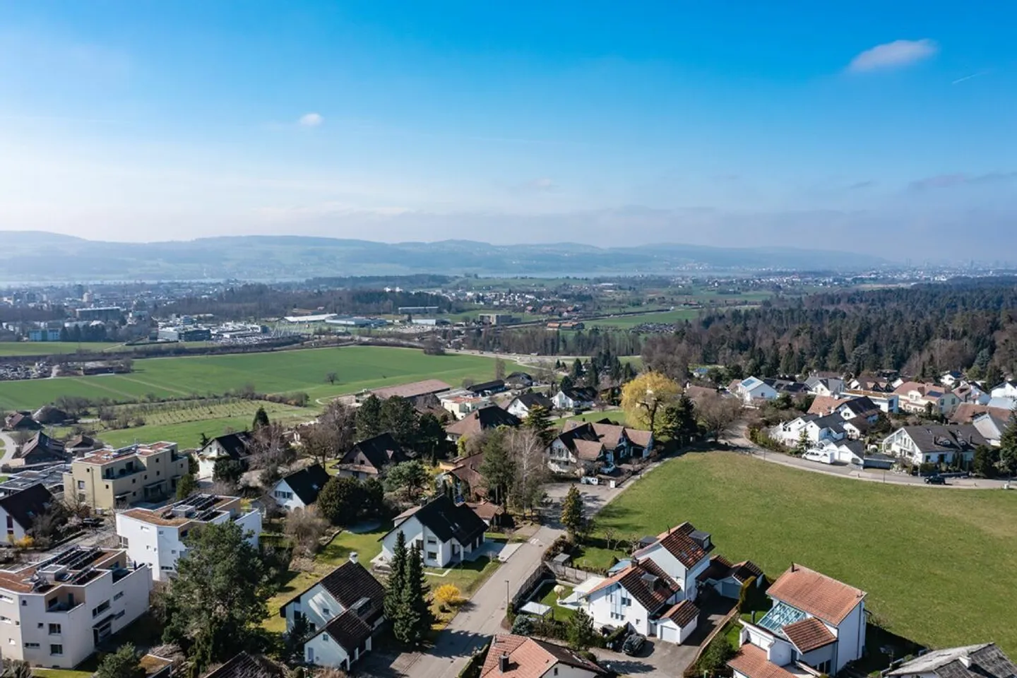 Vita di campagna moderna a Wermatswil - Foto 5 di 12