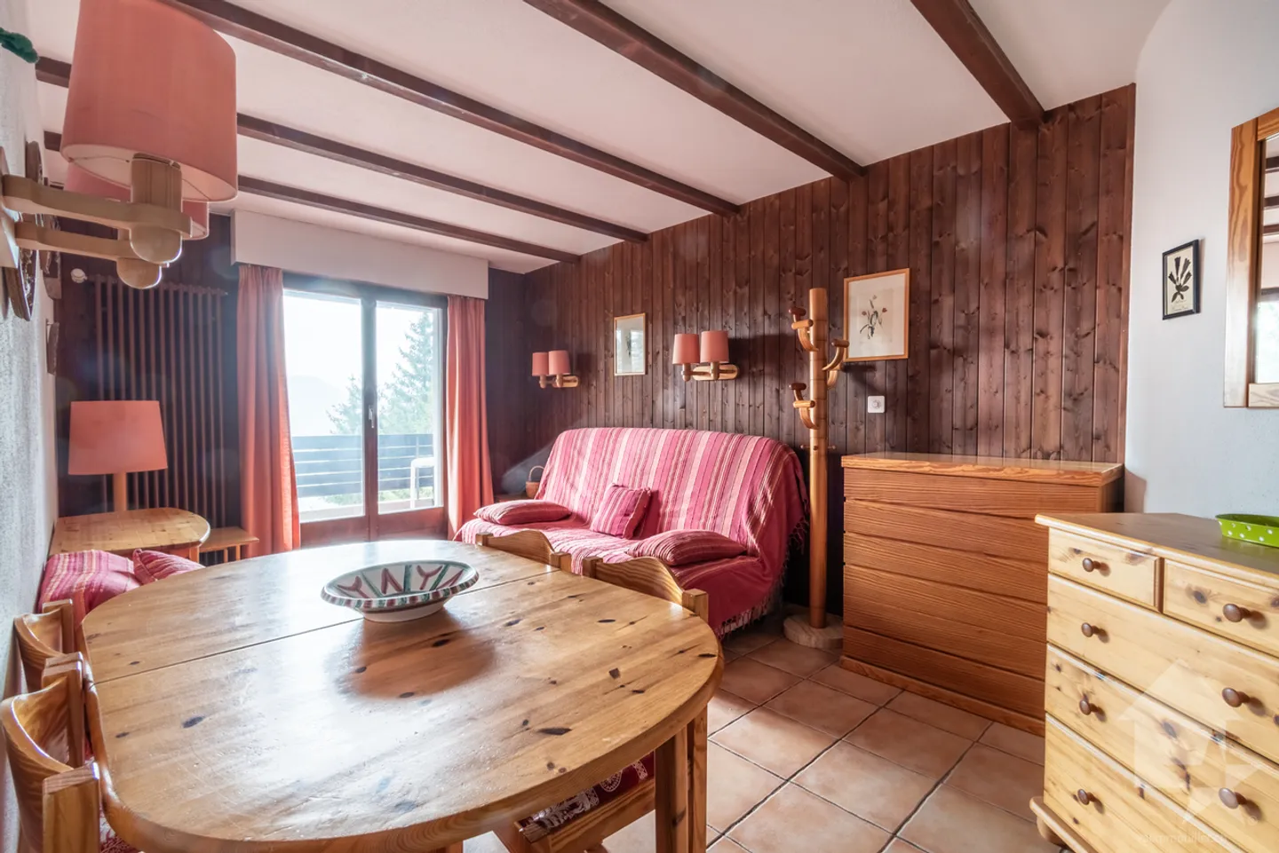 Appartement Charmant avec Vue Montagne - Photo 4 sur 11