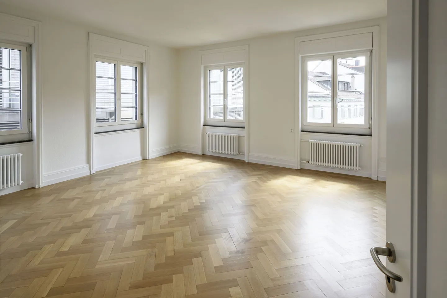Arbeiten am Puls von Baden - frisch renovierte Büroräume beim Bahnhof Baden - Foto 5 von 14