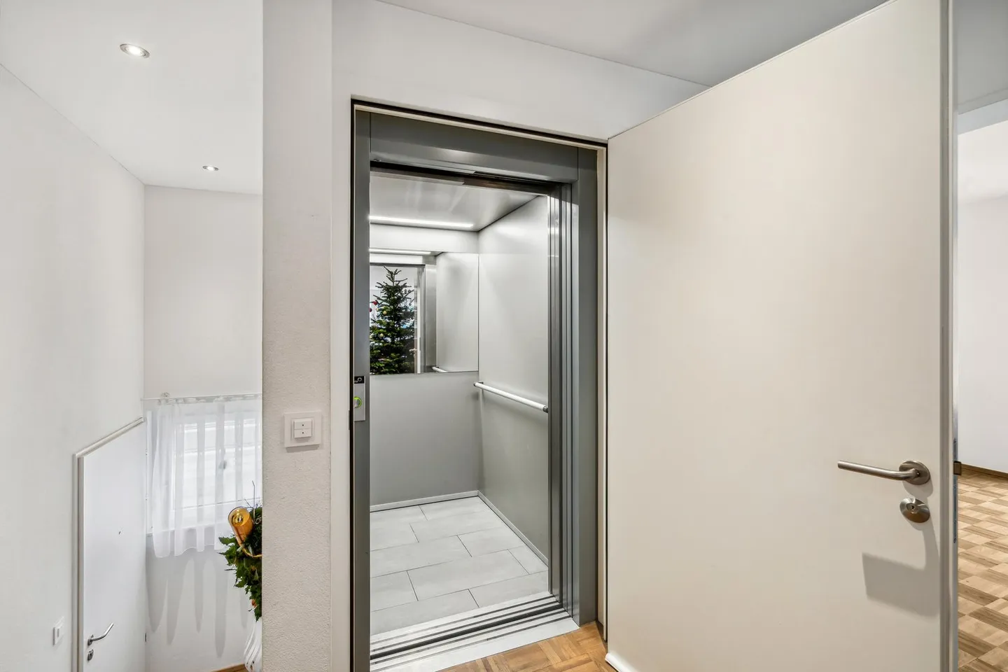 Moderno appartamento attico di 5,5 stanze a Herisau - Foto 9 di 20