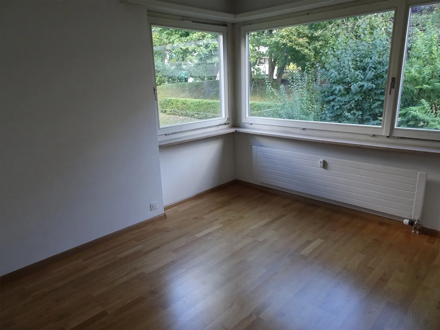 Belle, lumineuse, calme appartement de 4 1/2 pièces - Photo 8 sur 9