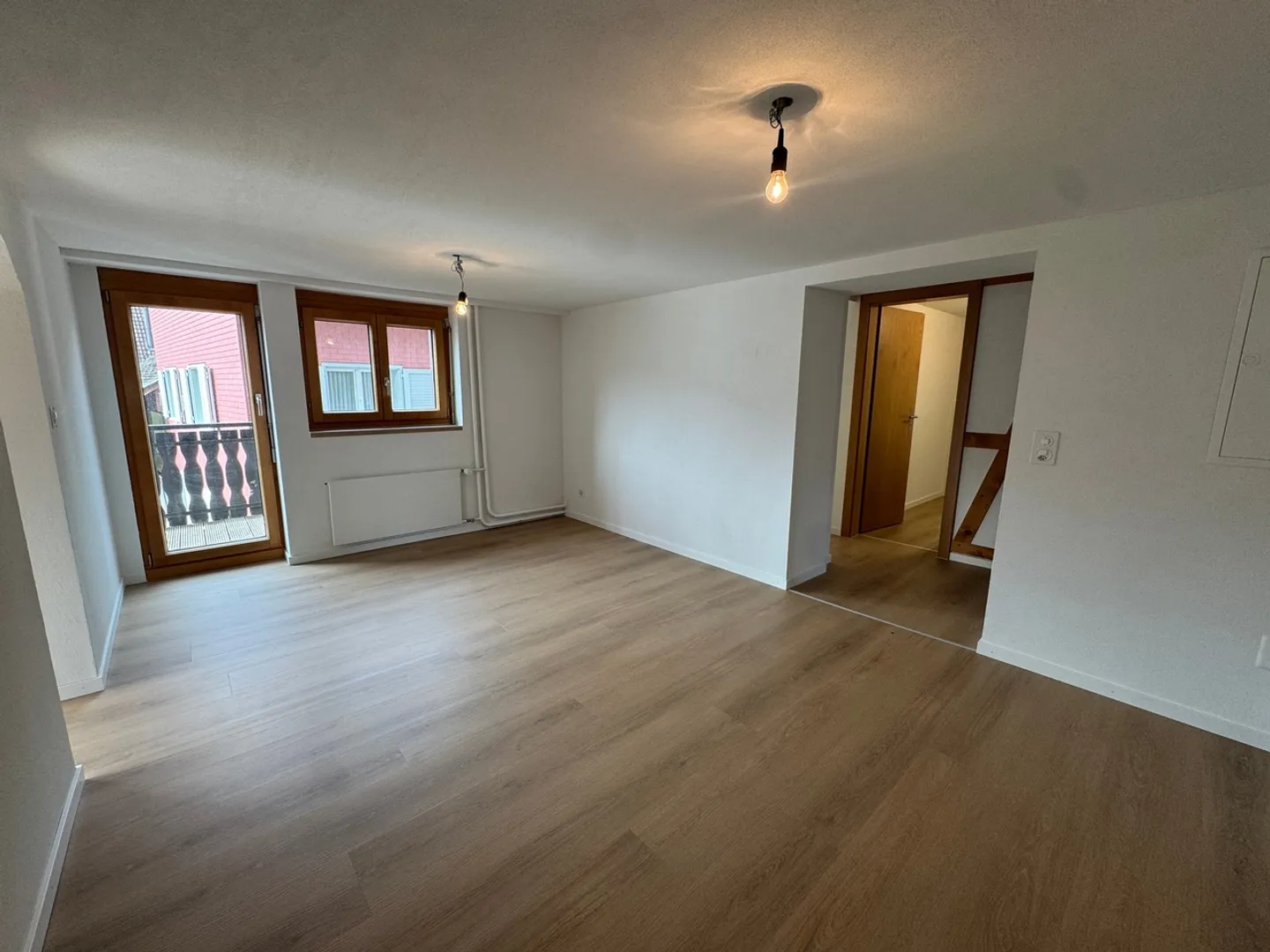 Renovated 4.5-room apartment in Einsiedeln - Photo 4 of 12