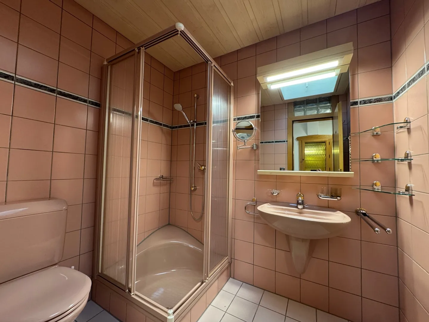 Renovated 4.5-room apartment in Einsiedeln - Photo 11 of 12