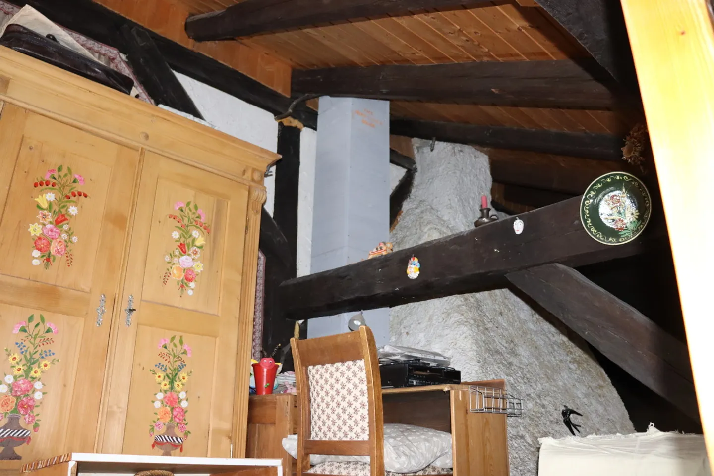 Charming 3-room apartment with rustic flair in Conthey! - Photo 11 of 17