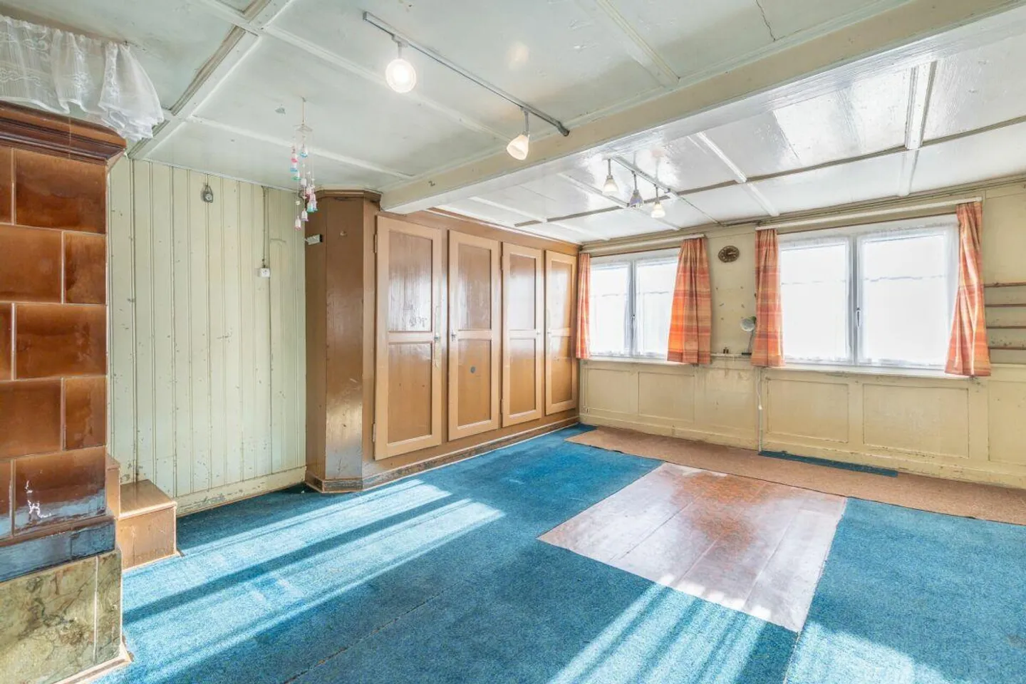 Maison semi-détachée de 4,5 pièces nécessitant des rénovations - Photo 2 sur 11