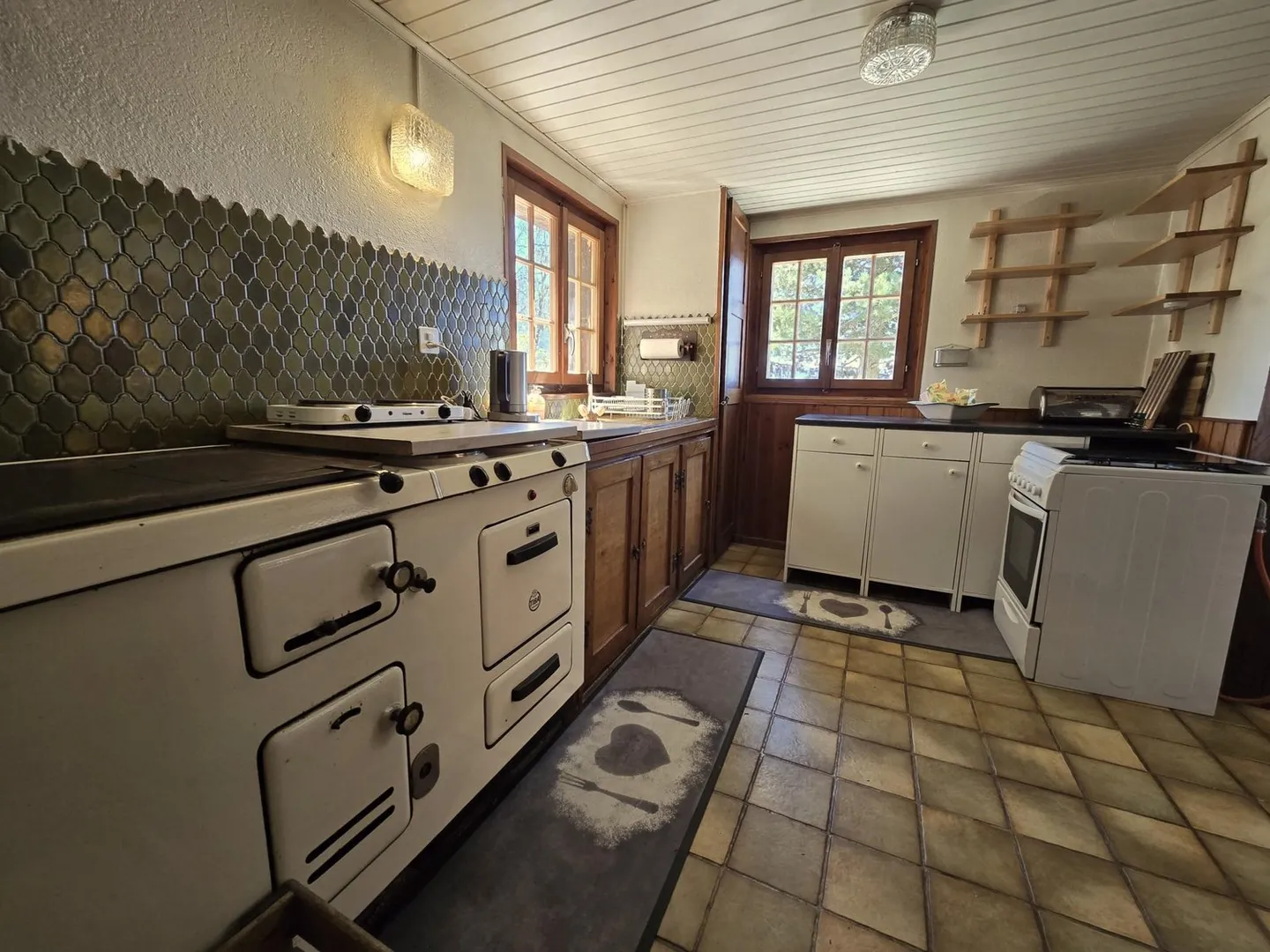 Chalet authentique avec 5,5 chambres, abri en bois, grange et cave à vin sur un grand terrain à Val d'Hérens - Photo 7 sur 11
