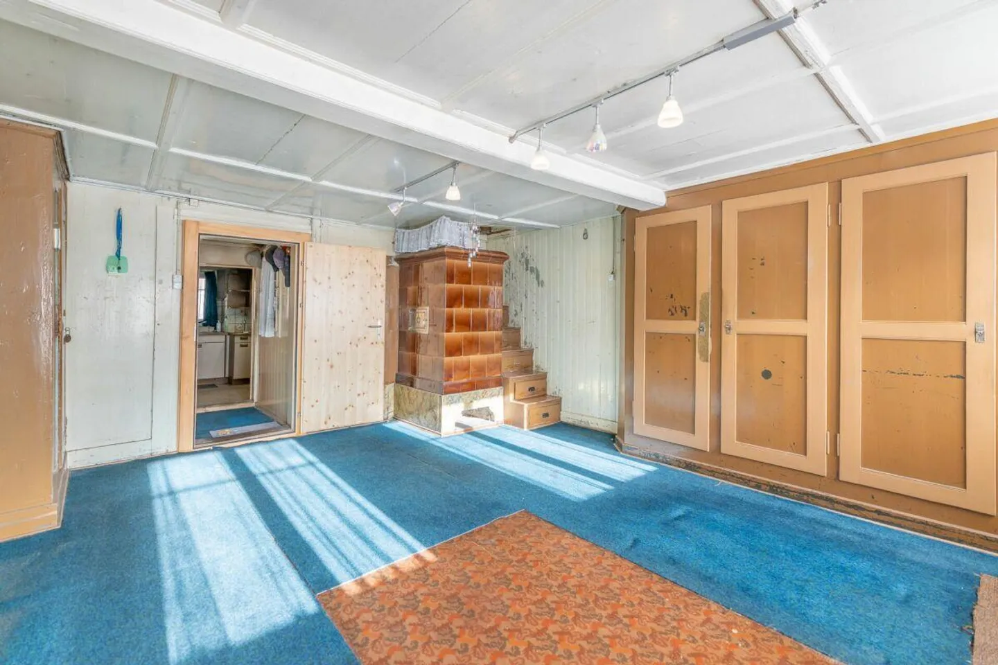 Maison semi-détachée de 4,5 pièces nécessitant des rénovations - Photo 3 sur 11