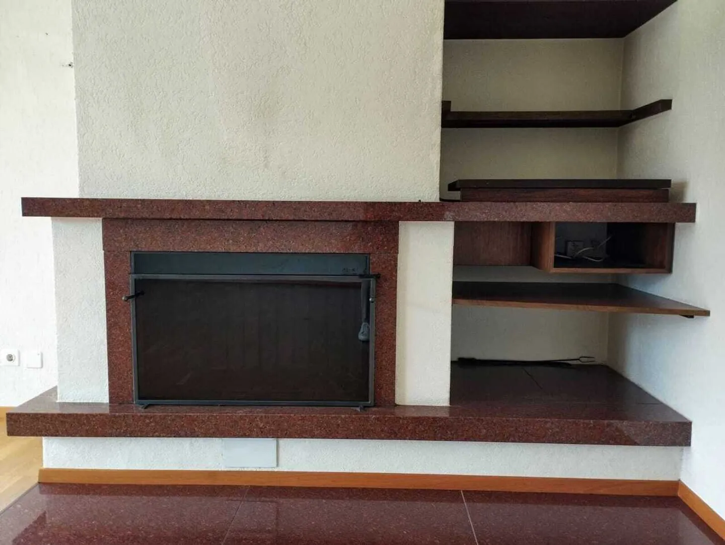 GORDOLA - Vendiamo un grande appartamento con piscina - Foto 10 di 26