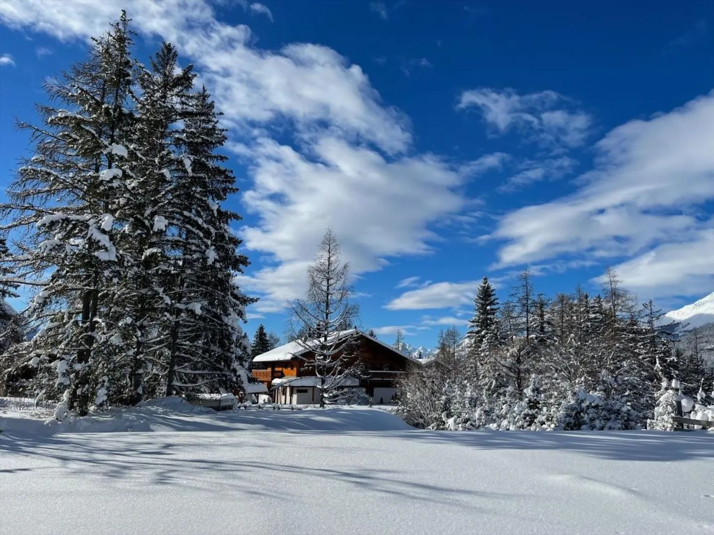 Chalet esiste in trasformazione a Crans Montana - Foto 1 di 10