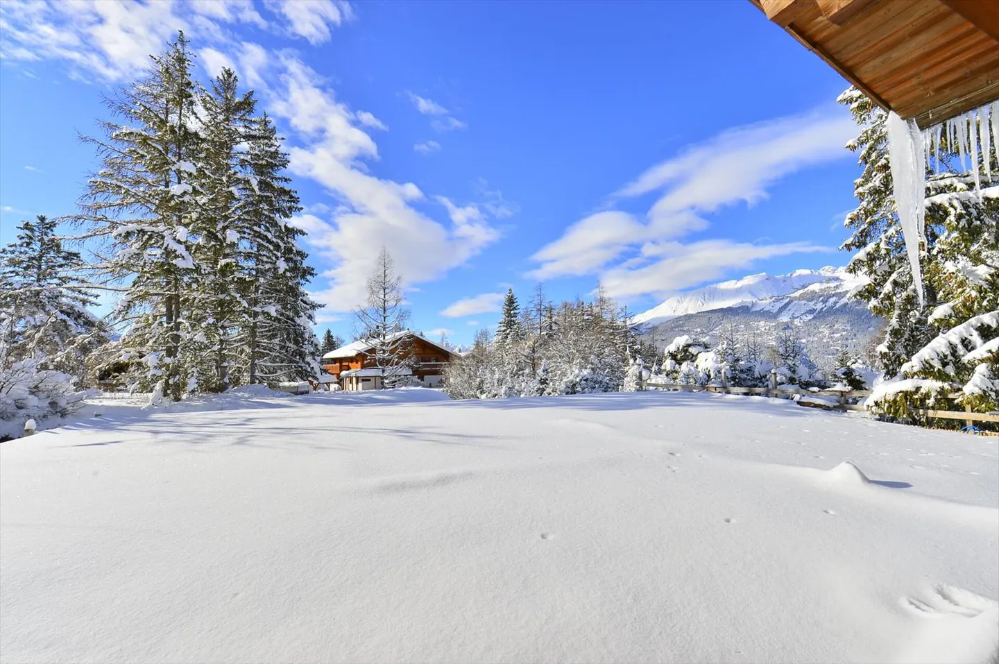 Chalet esiste in trasformazione a Crans Montana - Foto 3 di 10