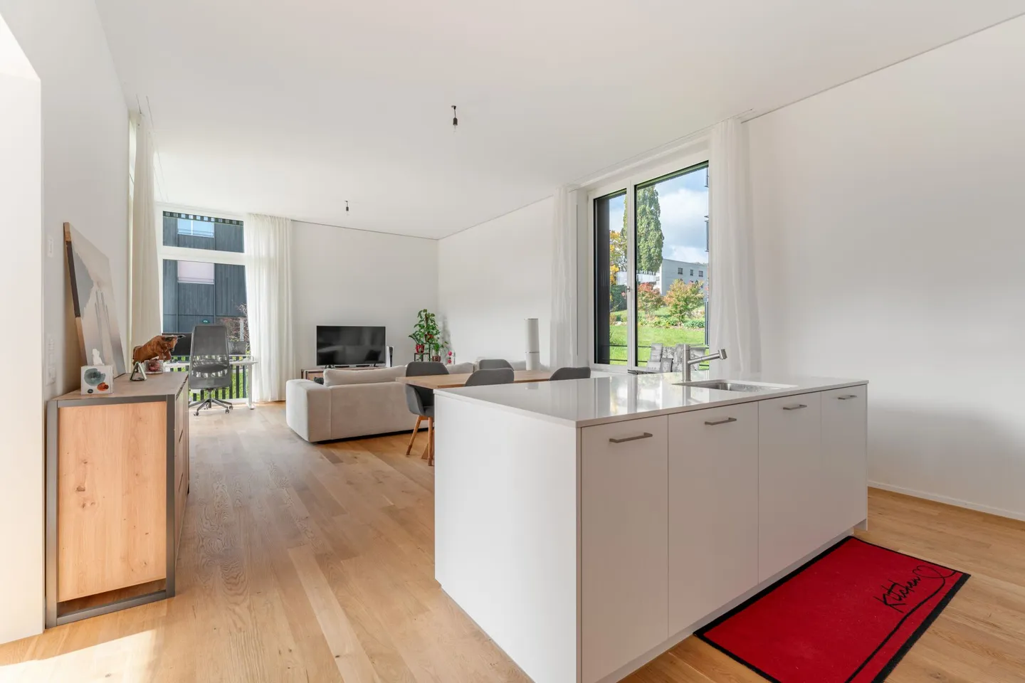 Modern - helle - neuwertig - Foto 4 von 12