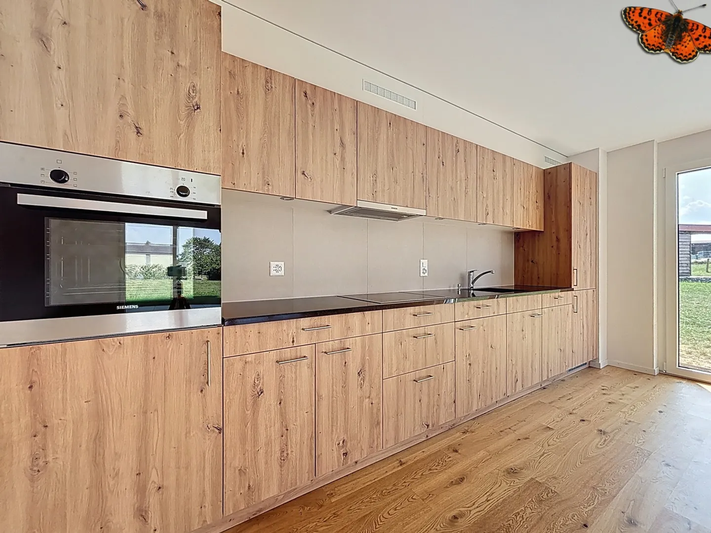 Spazioso e luminoso, 4,5 stanze su un livello con un totale di 153 m²! - Foto 3 di 13