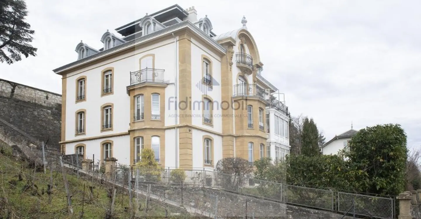 Charmante Wohnung mit Seeblick - Foto 1 von 9