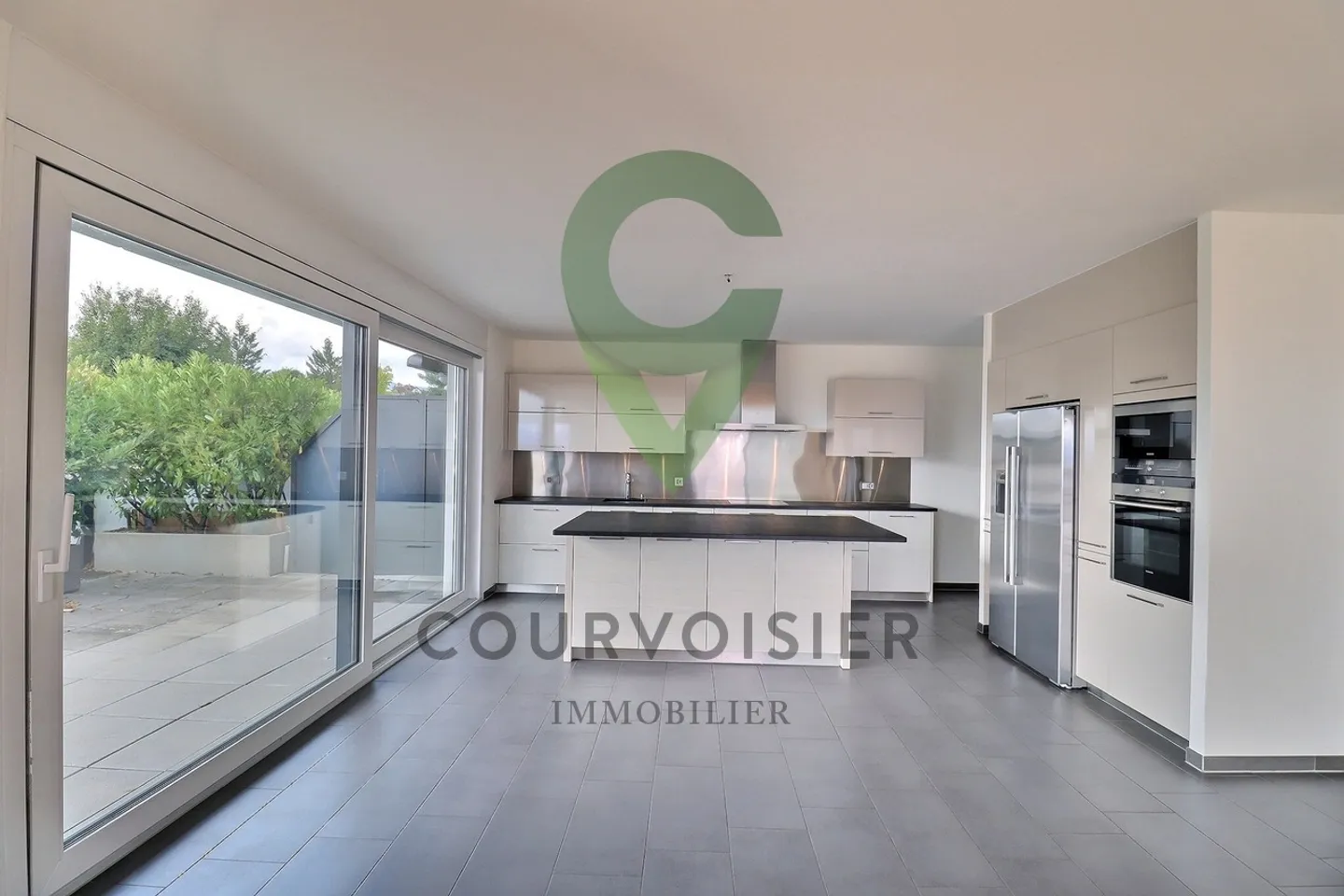 SPACIOUS PENTHOUSE WITH LARGE TERRACE WITH LAKE AND ALPS VIEW - Photo 1 of 15