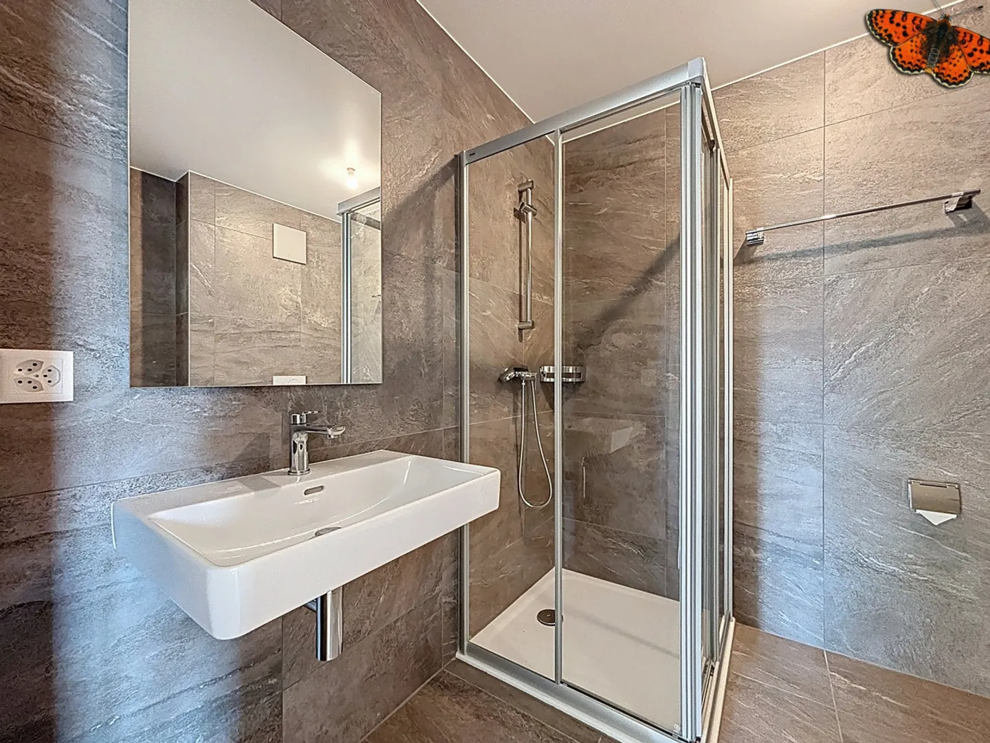Spazioso e luminoso, 4,5 stanze su un livello con un totale di 153 m²! - Foto 11 di 13