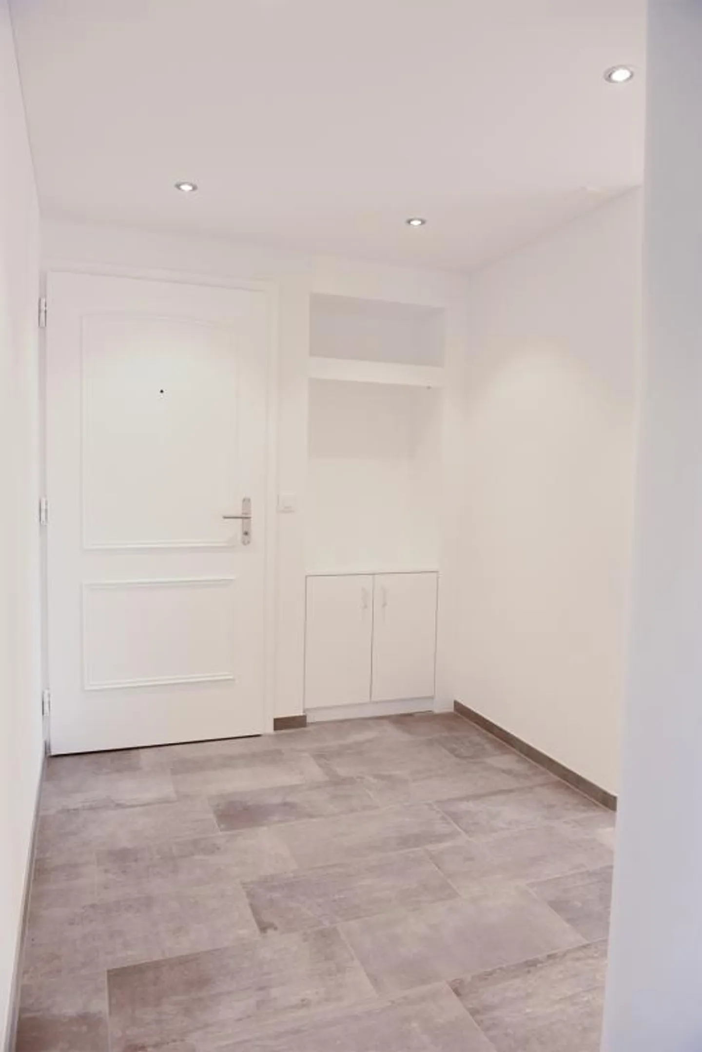 Appartamento moderno di 4,5 stanze, vicino al centro con vista - Foto 7 di 12