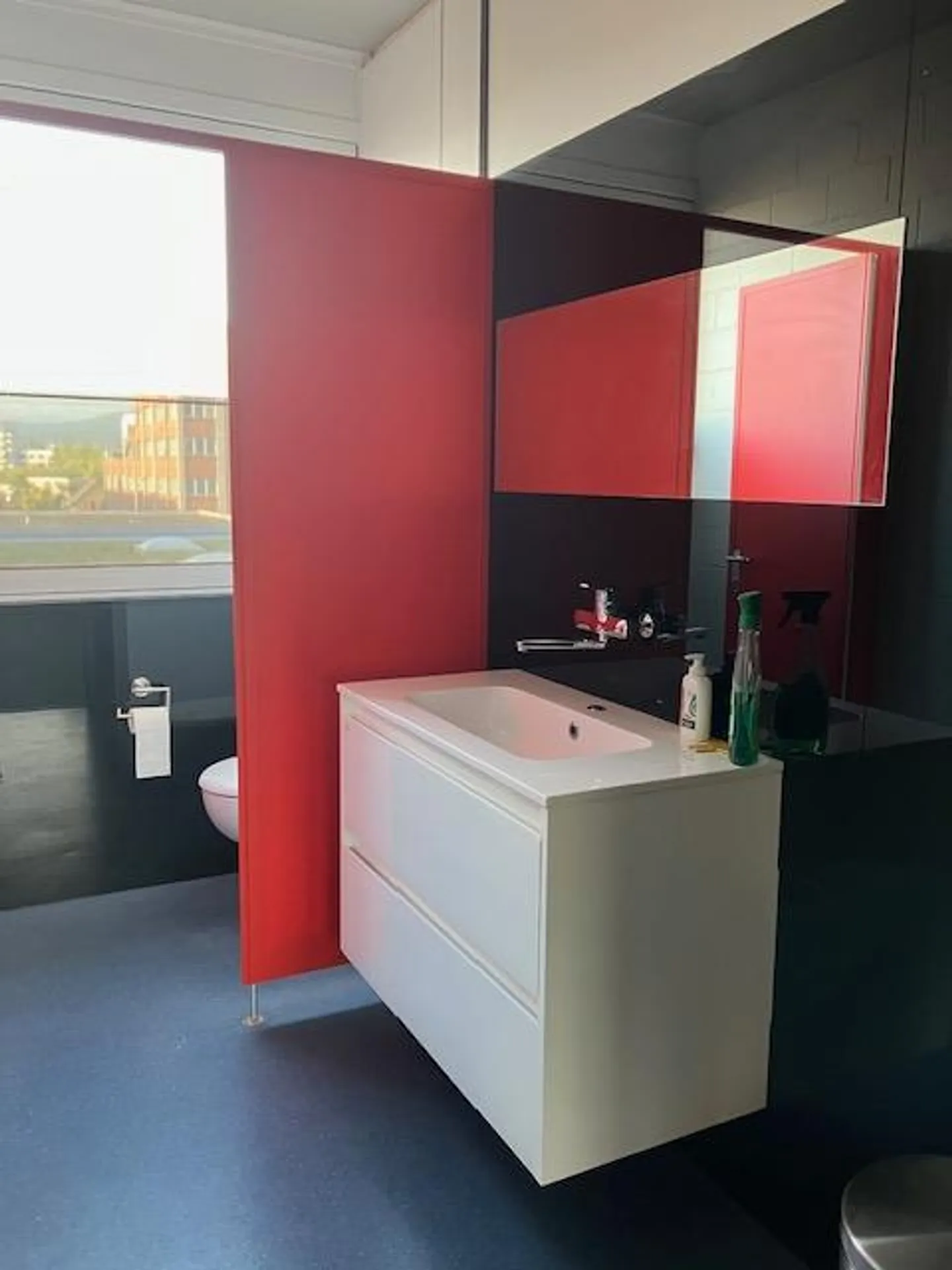 Geräumige Büroräumlichkeiten in Urdorf - Foto 8 von 8