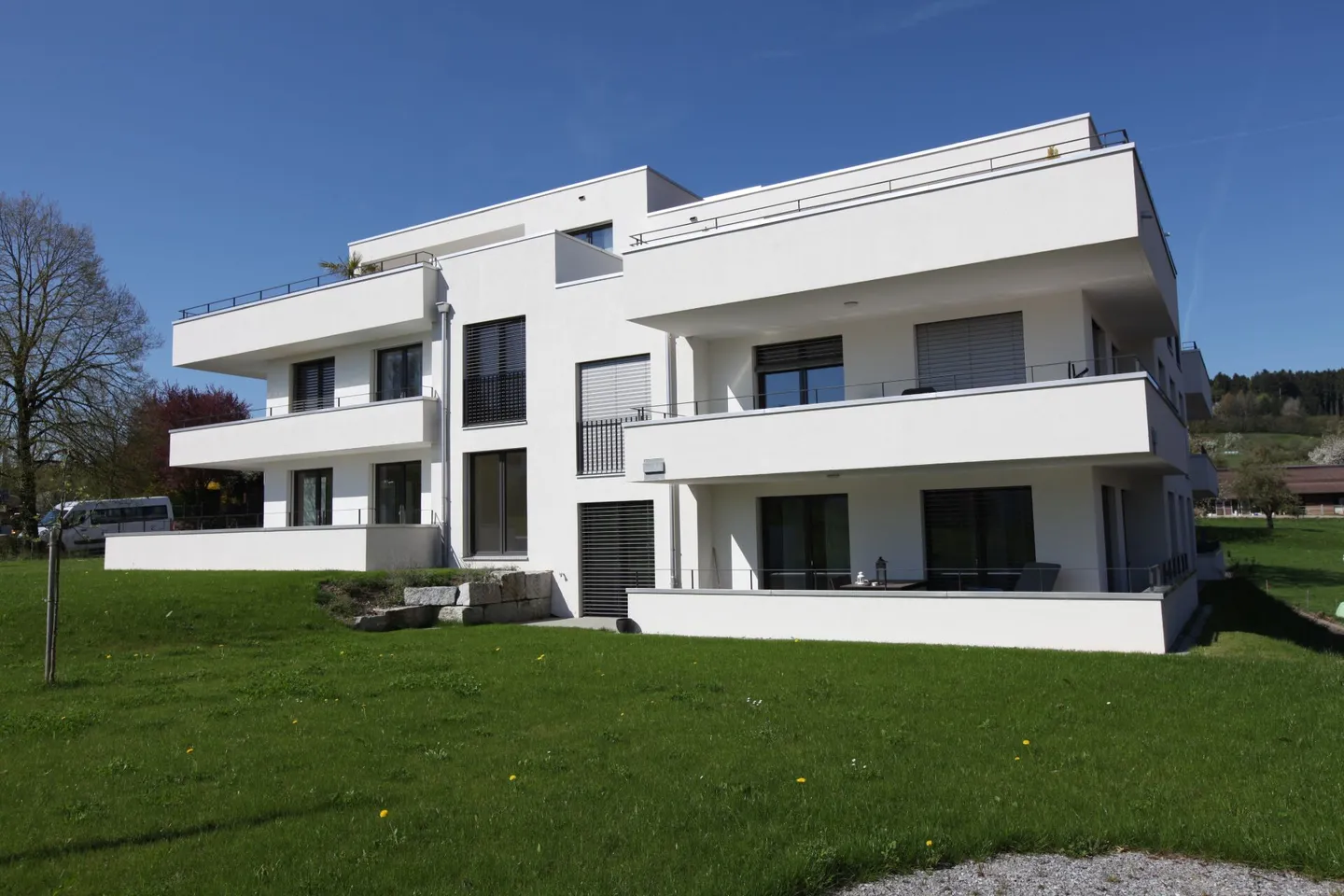 Moderne Wohnung mit Charme! - Foto 1 von 8