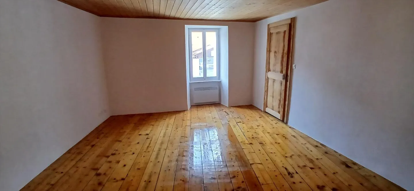 1.5 Room Apartment - Photo 2 of 6